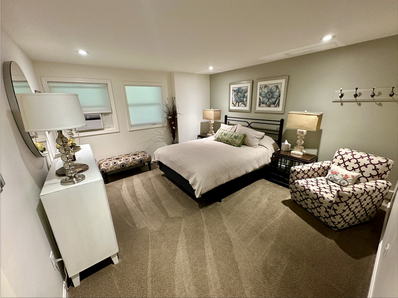 Bedroom with queen bed